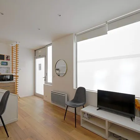 Charming Duplex For Four *