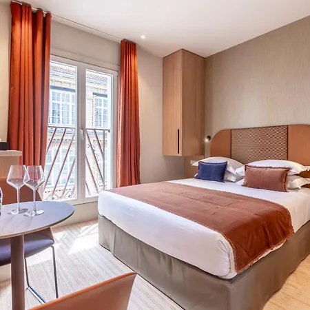 Fl By Sweett Hotel 4*
