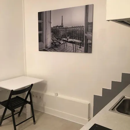 Le Du Square Apartment *