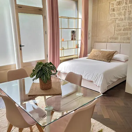Appartement Canal St Martin Miss Dodu *