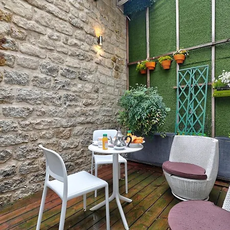 334 Parisian Loft - Superb In