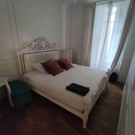 Cosy Flat 8e Champs-elysees Apartment *