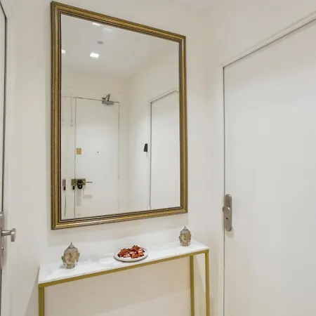 270 Haute - Superb In Paris. Appartamento