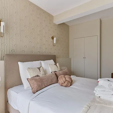 Le Marais By Prestige Apartment