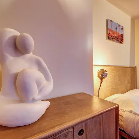 Le Marais - Les Halles Colorful & Modern 3bd * Parigi