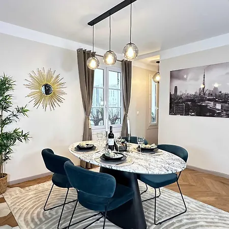 Typical Luxurious Parisian Getaway Apartment Paris