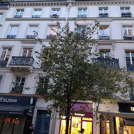 Flat 31m2 Near Pompidou Center, Marais, Les Halles, Mobility Lease Only Paris