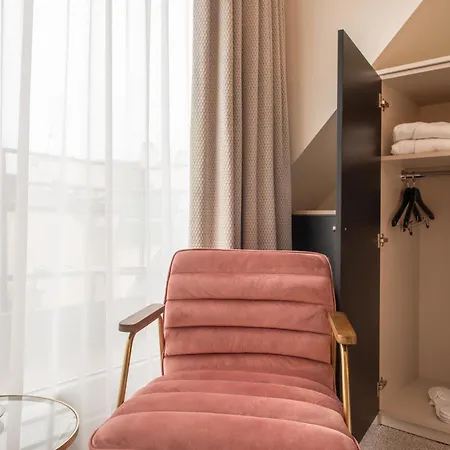 Helussi 3* Paris