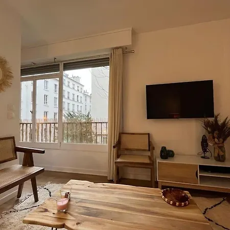 Apartment Cozy Modern -