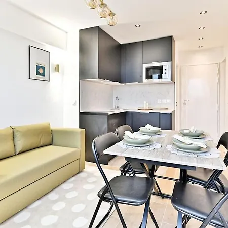 Escapade Parisienne Pres De Gare De L'est Appartement Parijs