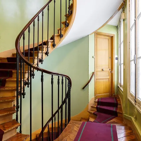 Apart-hotel Stylish In The Heart Of *