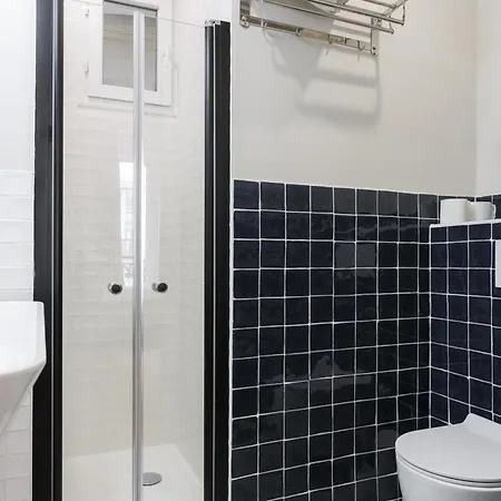 Apart-hotel Stylish In The Heart Of