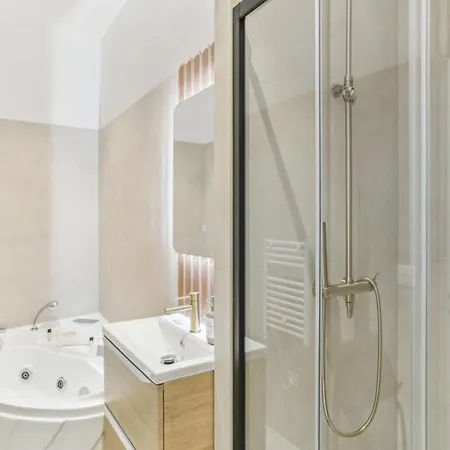 Lavie Maison Ac And Hot Tub Close Arc De Triomphe Апартаменты *