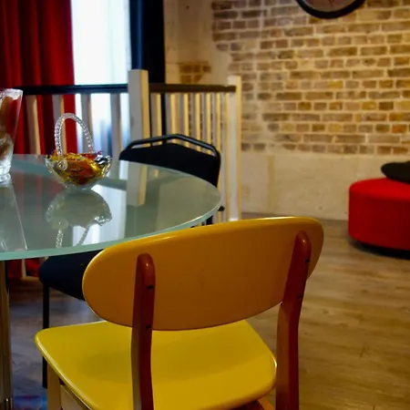 Charming For 4 People 1 Baby In The Heart Of Appartement Paris