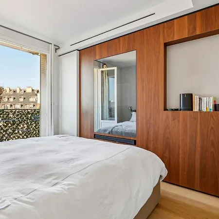 Avenue Montaigne Apartment