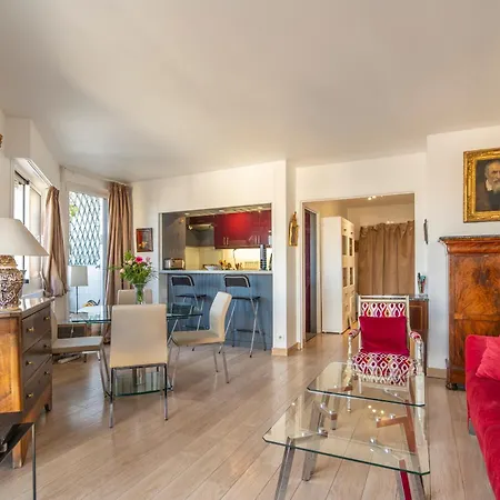 Veeve - Panoramic Views From The 17th Apartment *