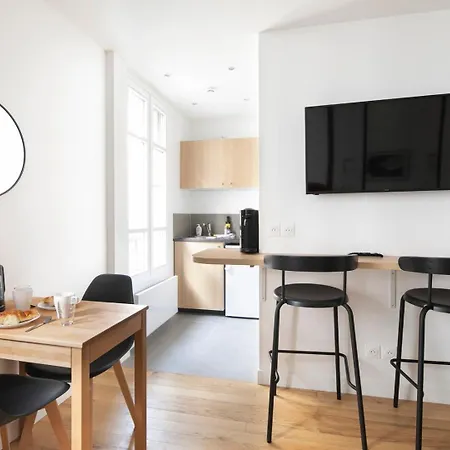 Guestready - Cozy Parisian Escape For 2 * París
