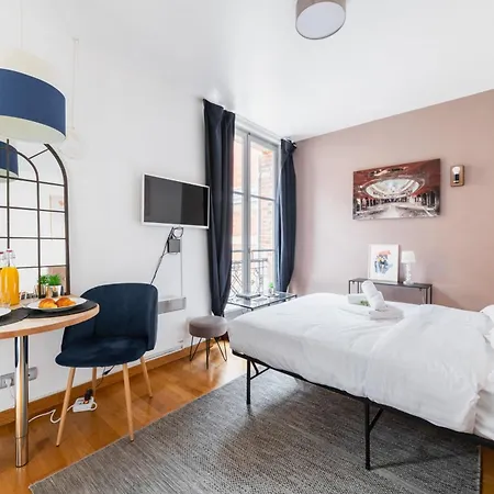 Service - Vue Sur Le Musee - 5 - Flat-guest 아파트