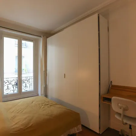 Splendid T2 Near Menilmontant * Paris