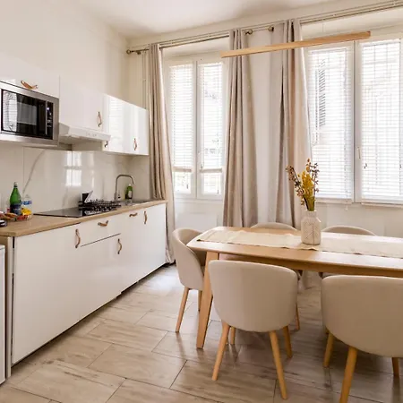 Reva Aparthotel
