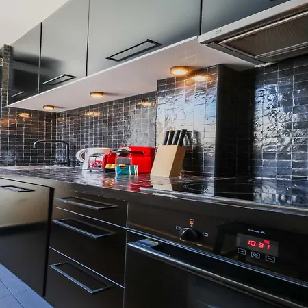 아파트 Luminous 1bdr Witha C&balcony-marais Louvre 파리