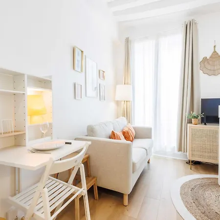 Charming 2p In The Heart Of