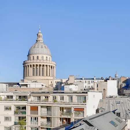 Quiet & Bright Studio-prime Loc-pantheon 05 * Paris