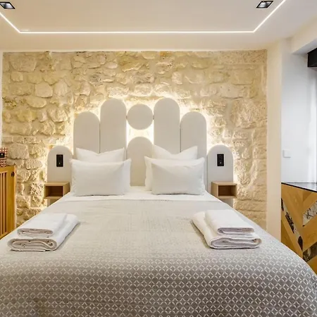 B1 Beautiful, Luxury Near Eiffel Tower Sleeps Ac Апартаменты Париж