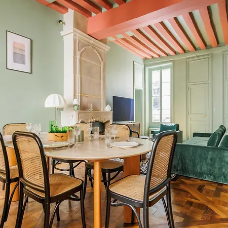 Superb Near Notre-dame Cathedral - Mobility Lease