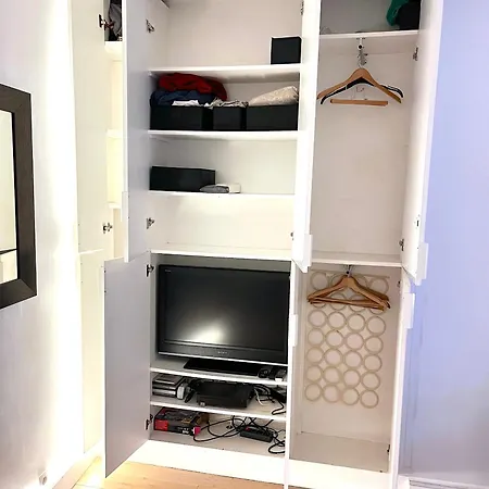 Lovely 10 Min Walk To Louvre 3 Persons Apartman *