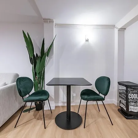 Апартаменты Avenue Breteuil Family - 11 Pers - Unique - Cosy *
