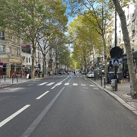 C Cozy Batignolles Apt, Metro Right At Your Doorstep Apartment *