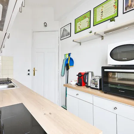 Elegant Quartier Les Marais Free Netflix