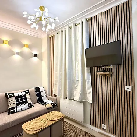 Charming Getaway In Le Marais - Oberkampf Working & Living *