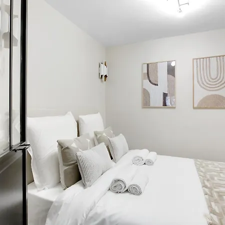 Refait A Neuf Bastille Appartement Parijs