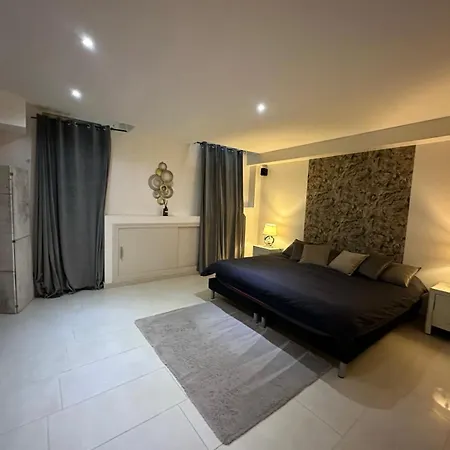 アパート Les Champs Elysees-125m2 Modern And Spacious *