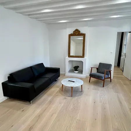 Apartman Lovely 10 Min Walk To Louvre 3 Persons Párizs