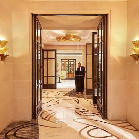 Le Burgundy Hotel 5*