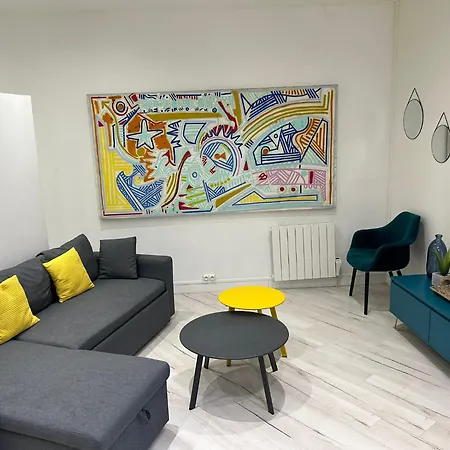 Moderne A Proximite De Batignolles * Paris