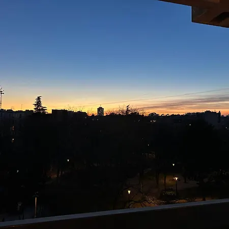 Mobility Lease- Sunny With Large Balcony, Park View At 15 Париж
