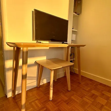 Апартаменты Mobility Lease- Sunny With Large Balcony, Park View At 15 *