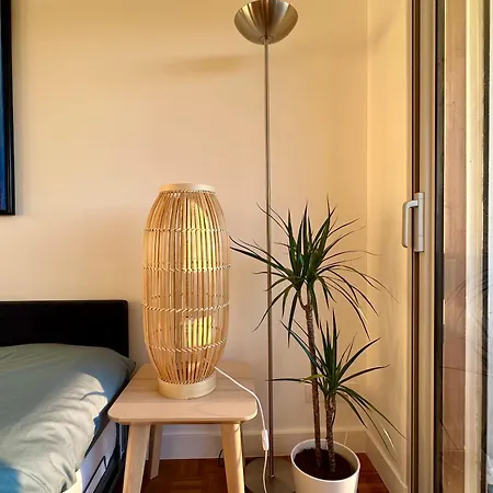 Апартаменты Mobility Lease- Sunny With Large Balcony, Park View At 15 Париж