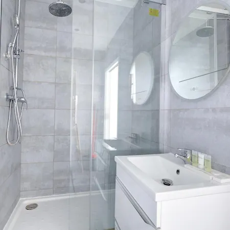 Bluestay 48 - Superb In Appartement