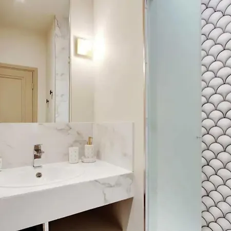 Appartement V Vast Apartment, Steps From Place Des Vosges Ac Paris