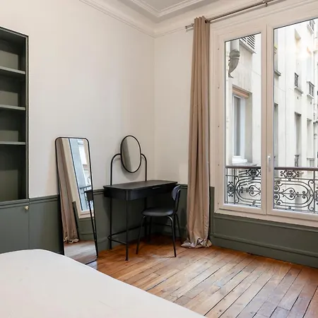 Appartement 2 Bdr Saint Lazare Galeries Lafayette 8 *