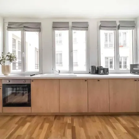 Suite-appartement 4stars Pour 6 A 10 Min Du Marais Appartement Parijs