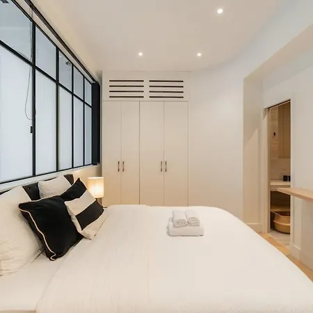 Luxury Of 140 Sqm 아파트 *