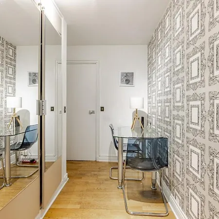 Heart Of Iii, Le Marais - Charming