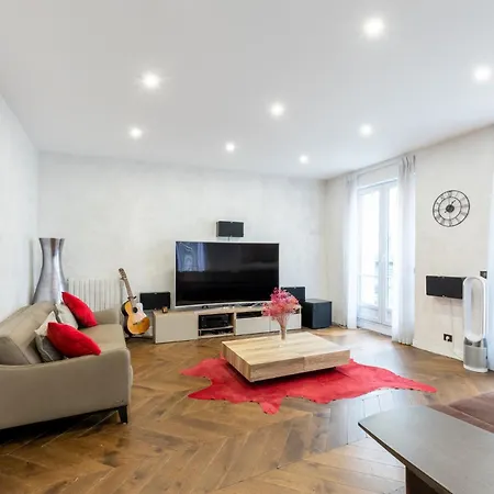 Passy Spacieux 2 Balcon 아파트 *