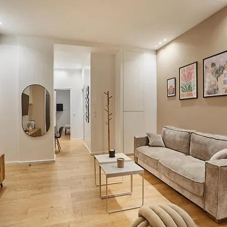 アパート New 2 Bedrooms Center Of By Prestige パリ